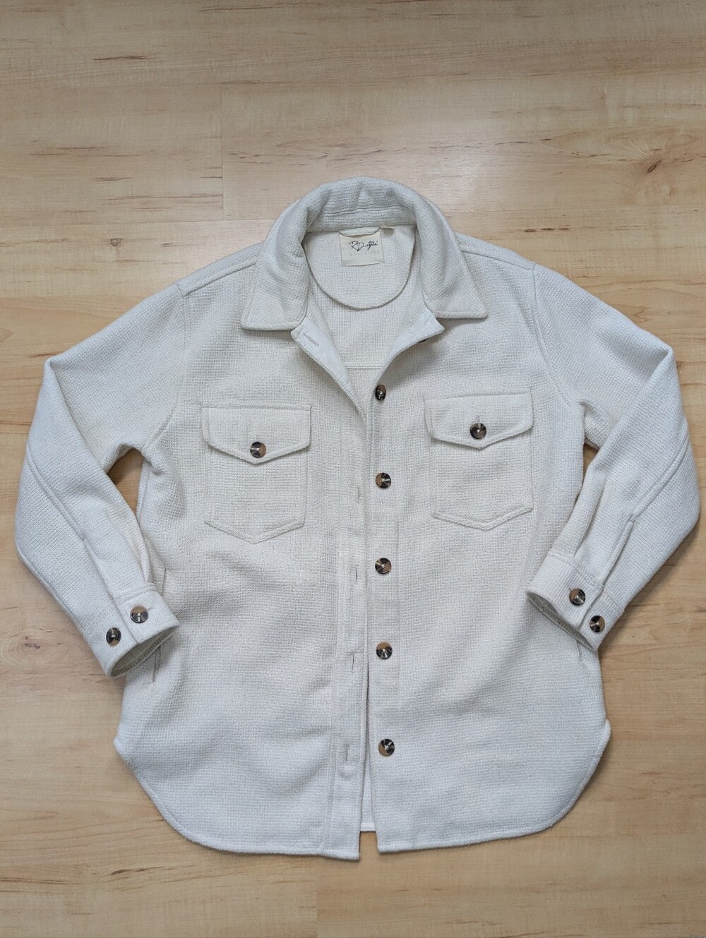 🧥 Vintage Cream Button-Up Jacket